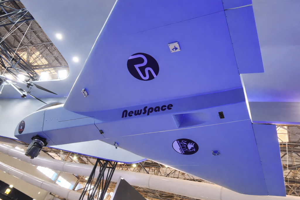 UP petrol pump bheed: उत्तर प्रदेश में पेट्रोल पंप पर लगी लंबी लाइन